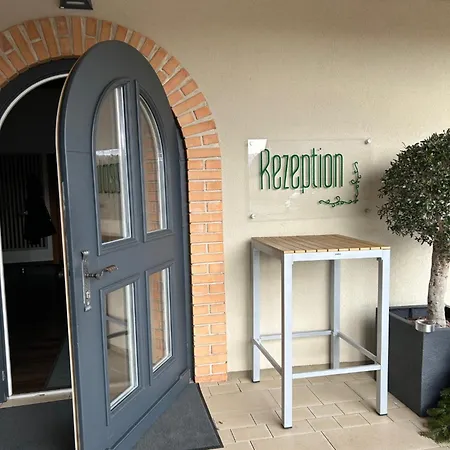 Aparthotel Bad Radkersburg شقة فندقية